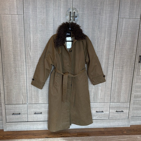 Zara Faux‎ Fur Collar Waxed Effect Trench Coat - Picture 1 of 17